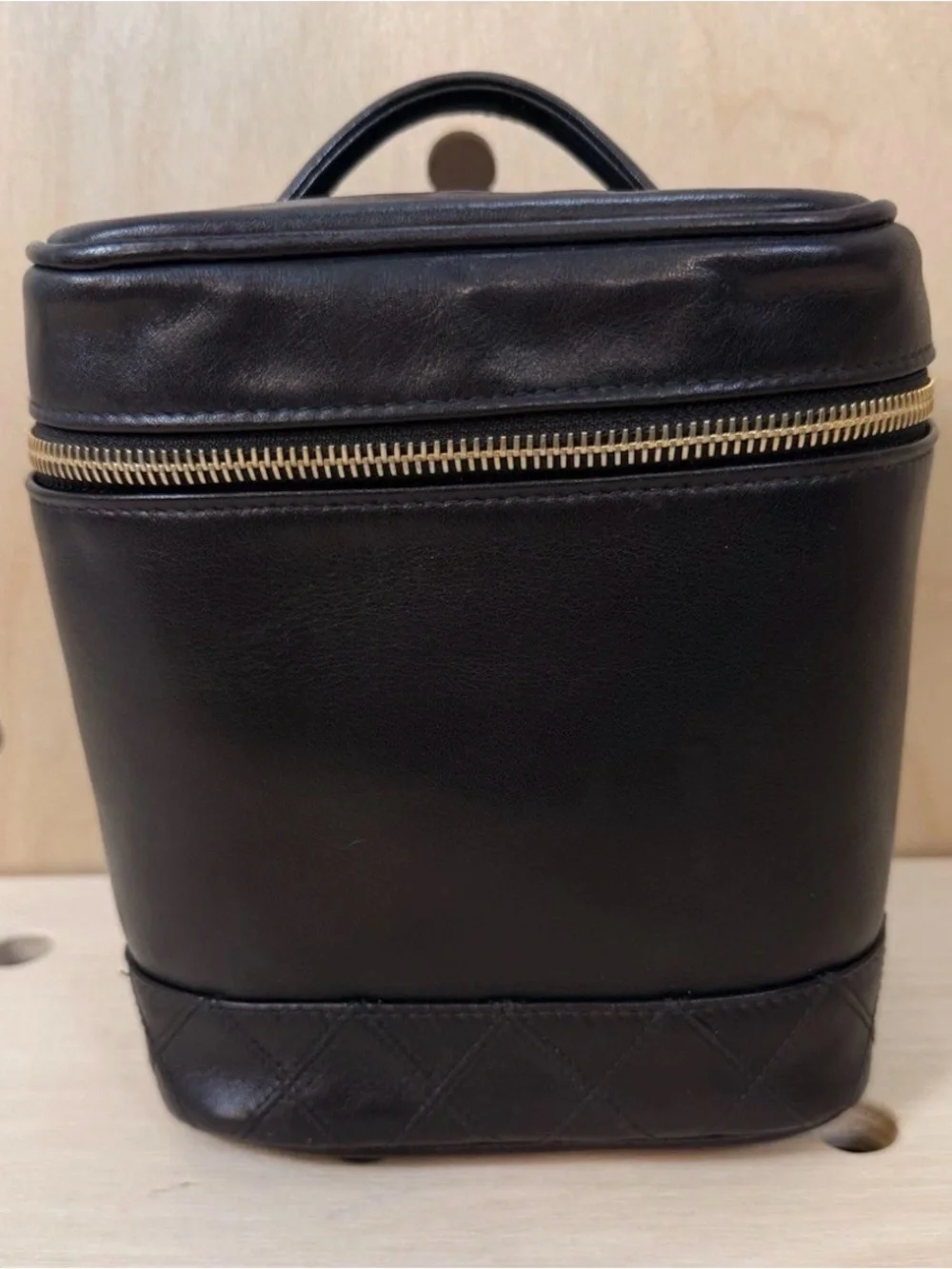 CHANEL classic black
